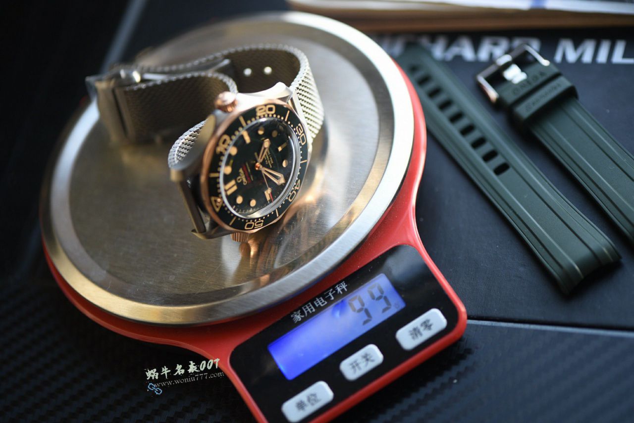 VS Omega   bronze gold  Green 007 No Time to Die   Seamaster 300 super  clone watch210.90.42.20.10.001 watches  / VS827