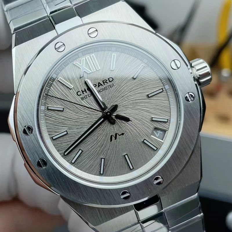 GH Chopard Snow Mountain Proud Wings  clone watch298600-3002 watches 