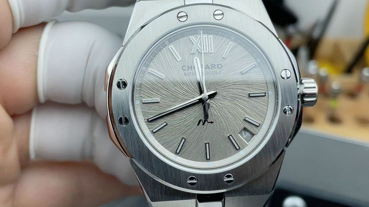 GH Chopard Snow Mountain Proud Wings  clone watch298600-3002 watches  / XB091