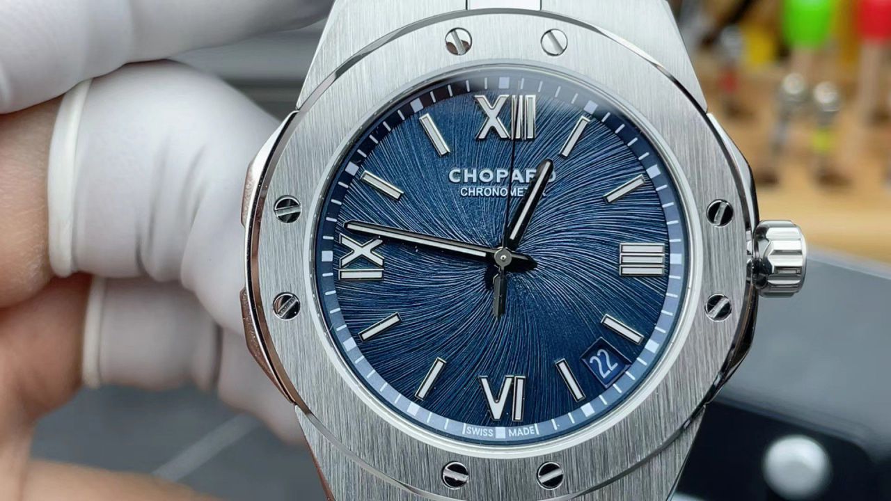 GH Chopard Snow Mountain Proud Wings  clone watch298600-3001 watches  / XB090
