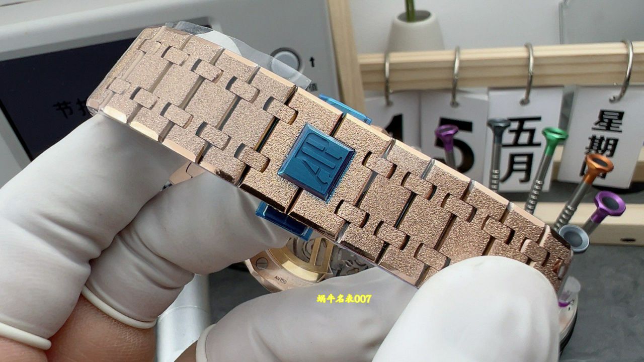APS Audemars Piguet Royal Oak  series TOP clone watch26239OR.GG.1224OR.01 watches  / AP320
