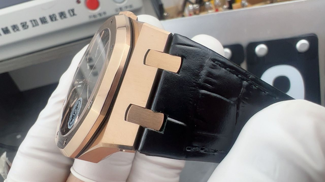 APS Factory Audemars Piguet Royal Oak  clone watch15510OR.OO.D002CR.02 watches  / AP328