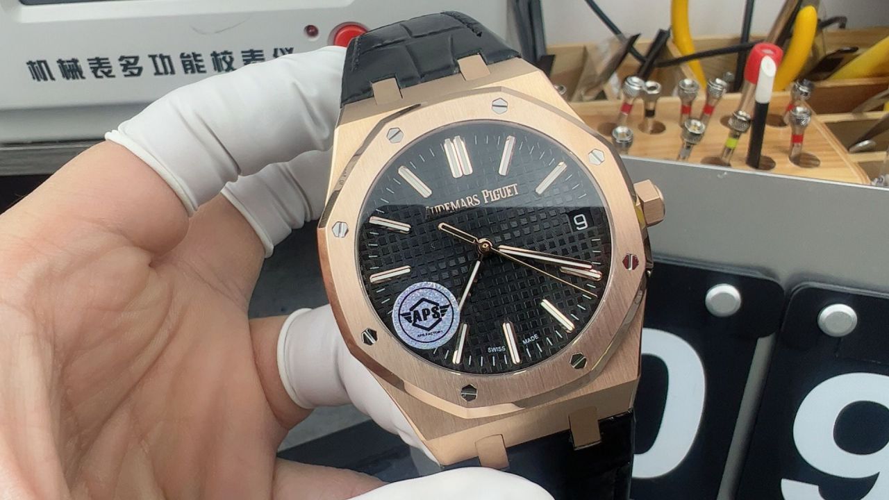 APS Factory Audemars Piguet Royal Oak  clone watch15510OR.OO.D002CR.02 watches  / AP328