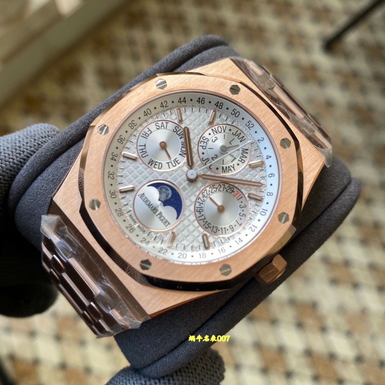 APS Factory Audemars Piguet Royal Oak TOP clone watch26574OR.OO.1220OR.01 watches  / AP335