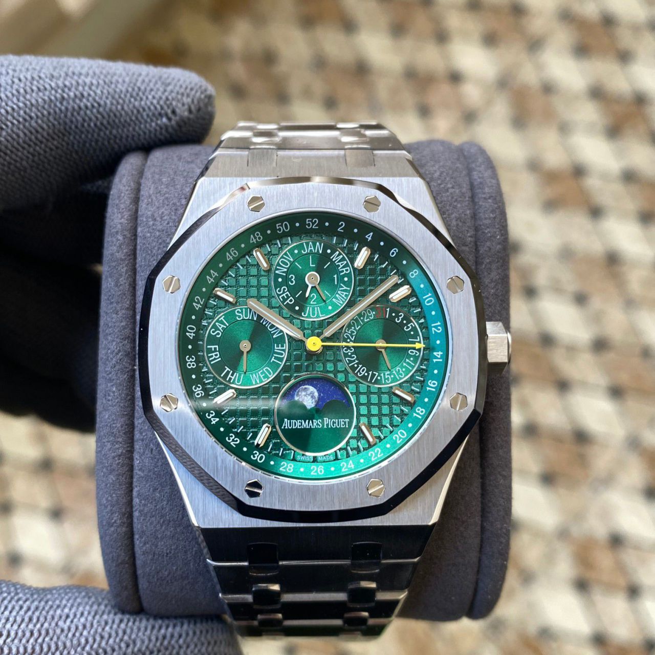 APS Perpetual calendar Audemars Piguet clone watch Royal Oak  series 26606ST.OO.1220ST.01 watches 