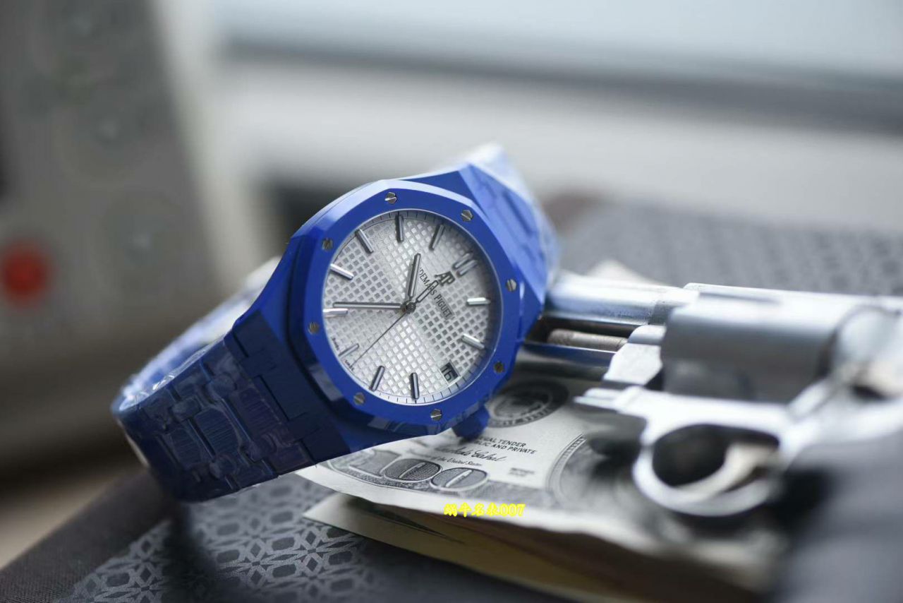  Video APS Audemars Piguetcal.4302 Customized movement 15500 100% ceramic style  watch / AP359