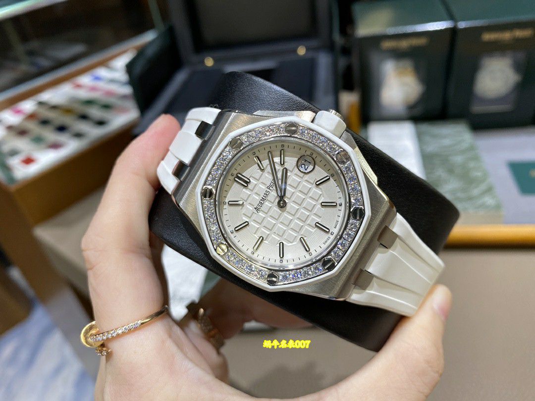  Ultra-high-end  Rare Original Quality   Real Diamond  Women watch Audemars Piguet Royal Oak  Offshore  series 67540SK.ZZ.A010CA.01 watches  / AP366