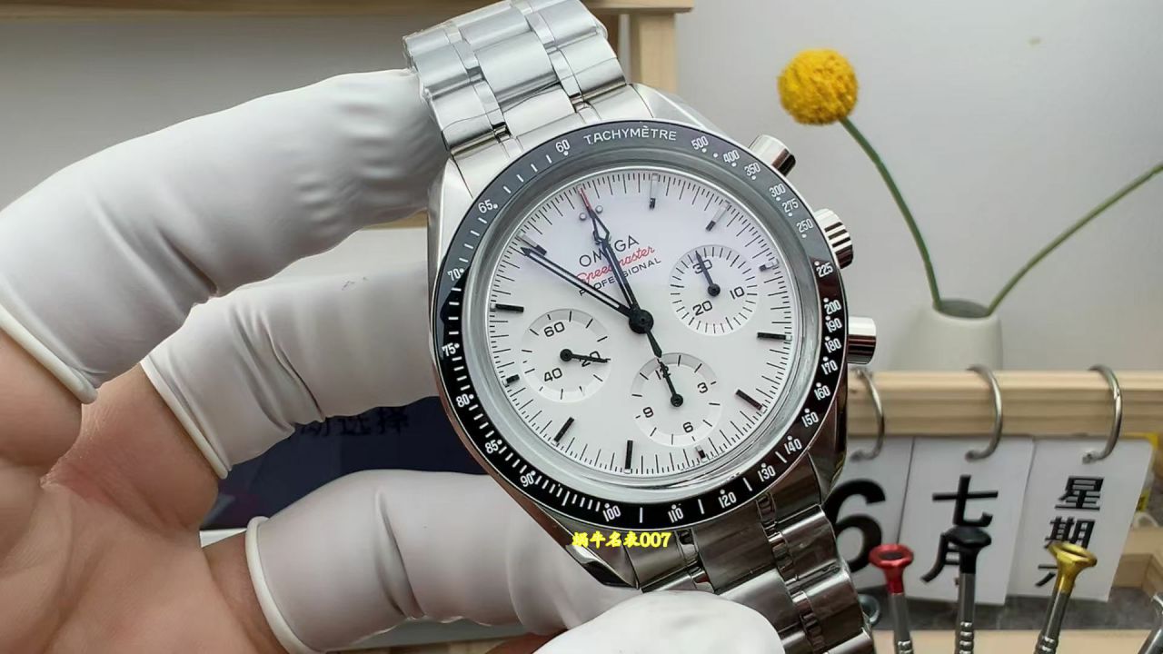 OM Omega Speedmaster  series  clone 310.30.42.50.04.001 watches  / VS838