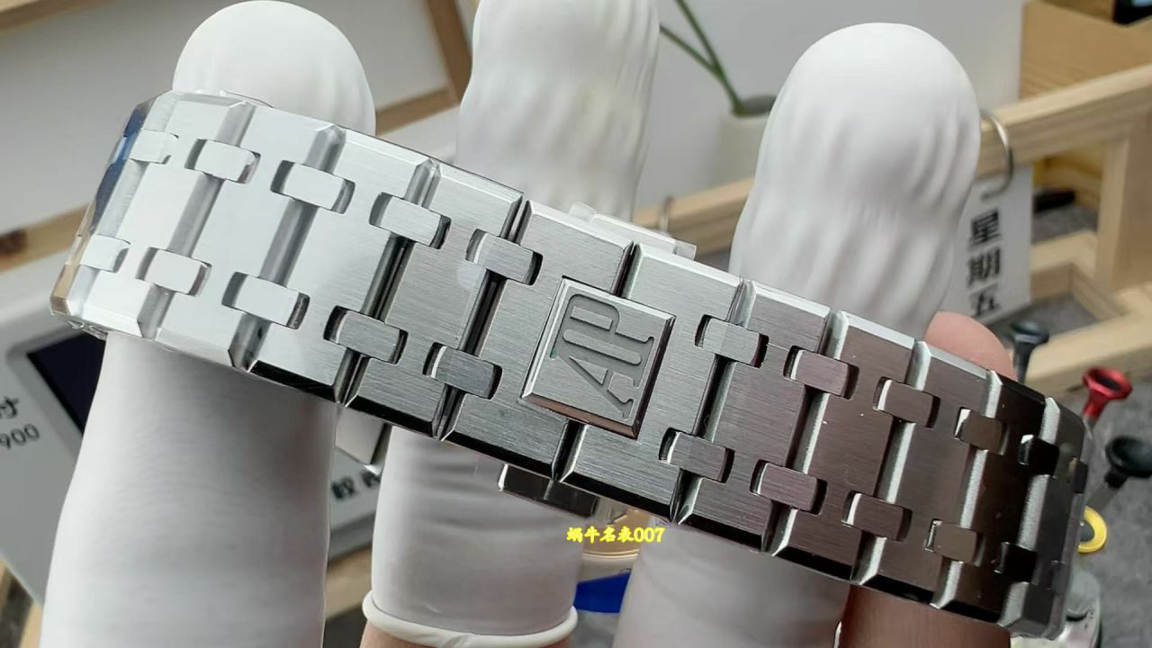 APS Factory Audemars Piguet Royal Oak   clone watch15500ST.OO.1220ST.03 watches  / AP372
