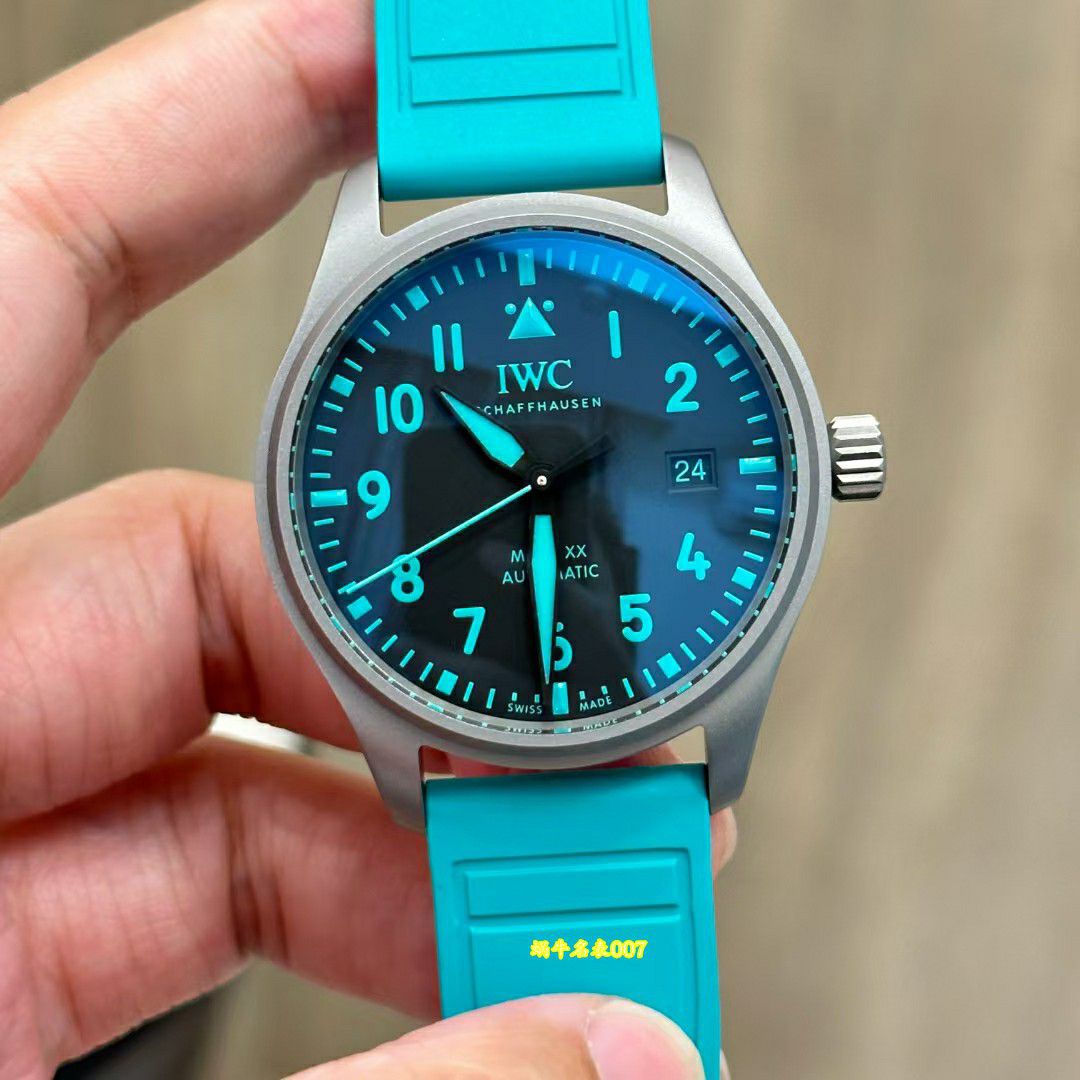 M+ Factory IWC TOP clone watch Pilot  series IW328210(梅赛德斯-AMG马石油F1™车队 Special Edition ) / IW670