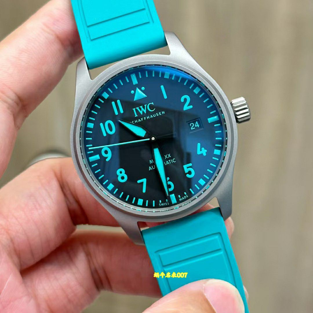 M+ Factory IWC TOP clone watch Pilot  series IW328210(梅赛德斯-AMG马石油F1™车队 Special Edition ) / IW670
