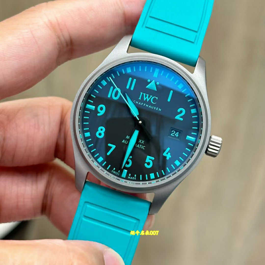 M+ Factory IWC TOP clone watch Pilot  series IW328210(梅赛德斯-AMG马石油F1™车队 Special Edition ) / IW670