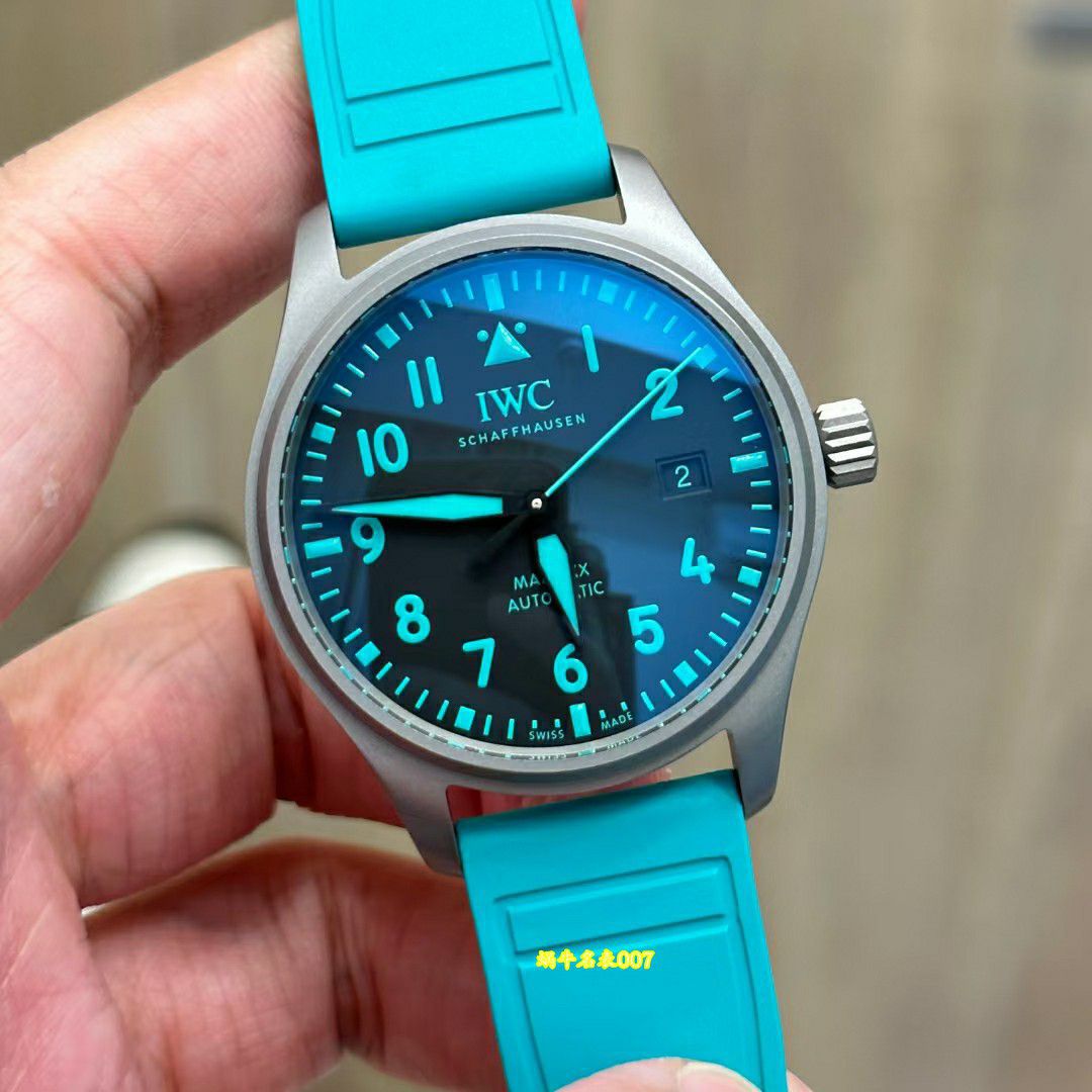 M+ Factory IWC TOP clone watch Pilot  series IW328210(梅赛德斯-AMG马石油F1™车队 Special Edition ) / IW670