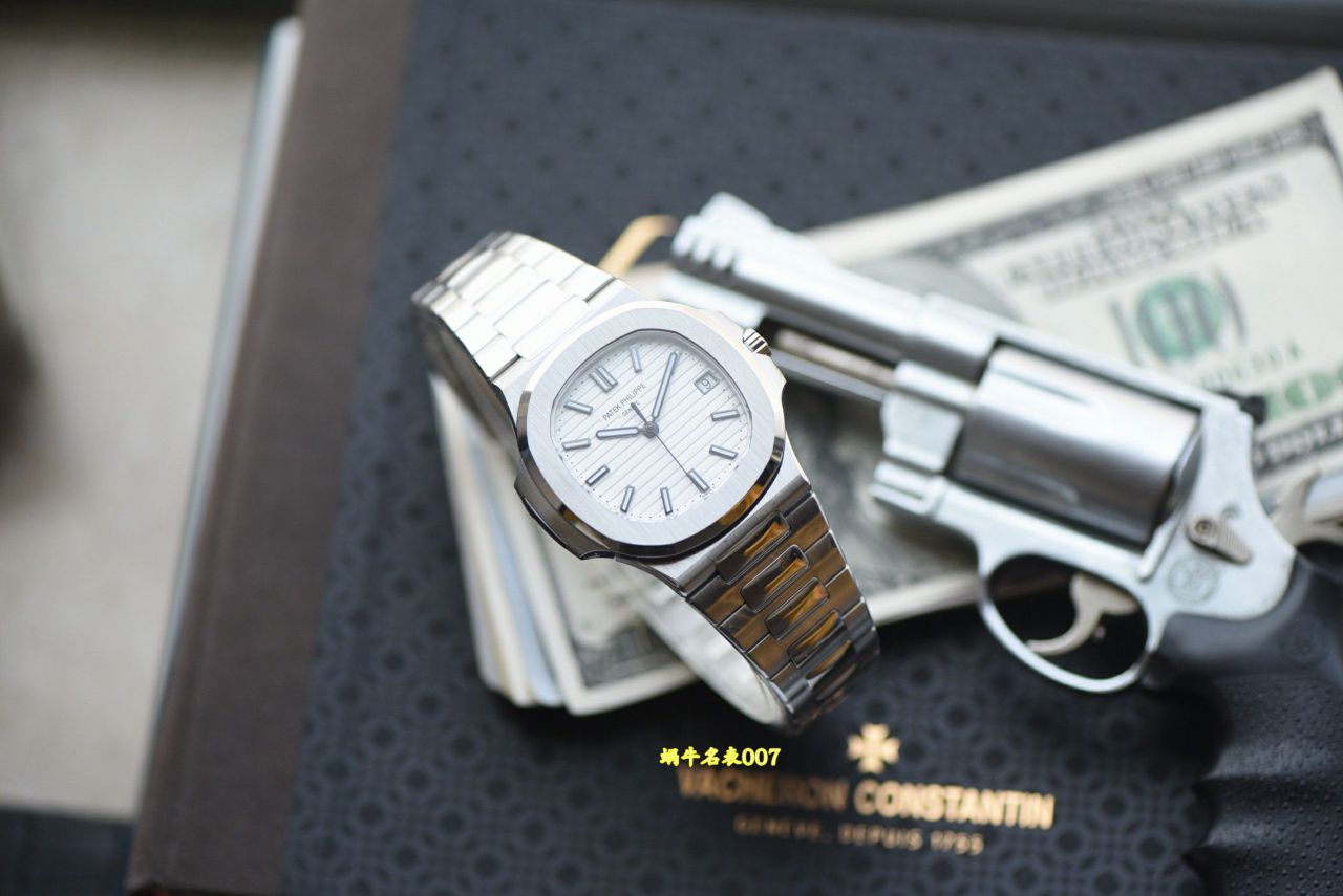 3K Customized movement TOP clone Patek Philippe Aquanaut Collection  series 5711/1A-011 watches ( Nautilus ) watch / BD527
