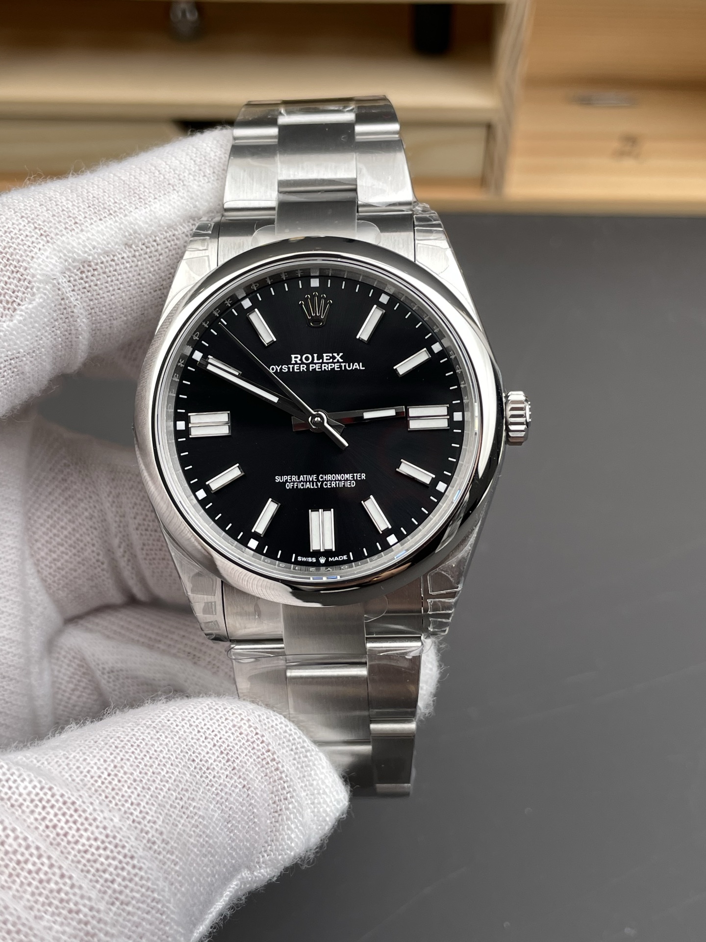 VS41MM劳力士蚝式恒动m134300-0008一比一复刻高仿腕表 /  