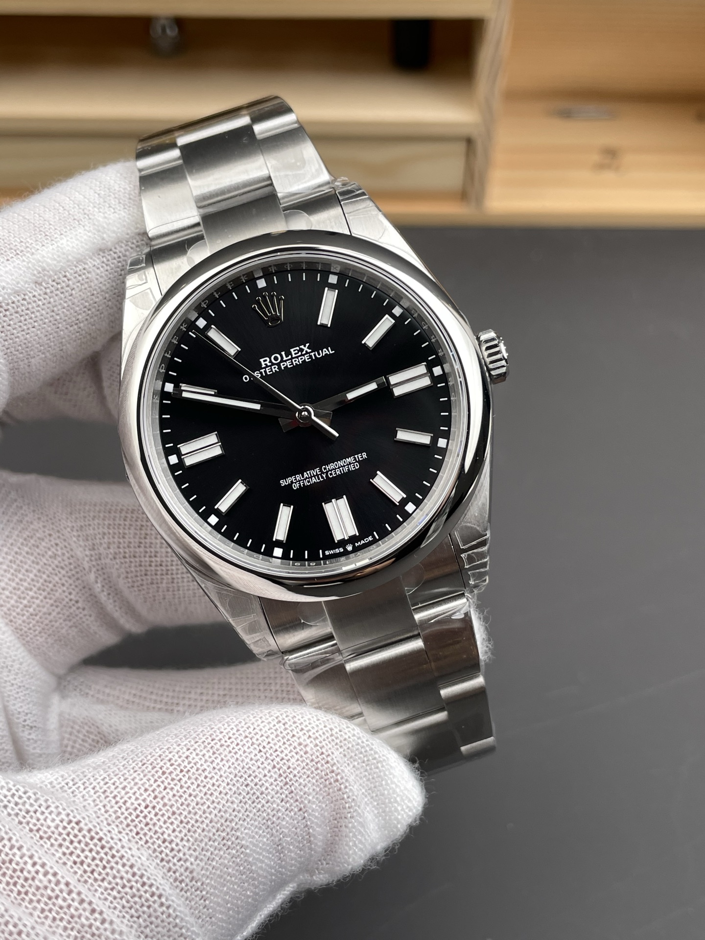 VS41MM劳力士蚝式恒动m134300-0008一比一复刻高仿腕表 /  