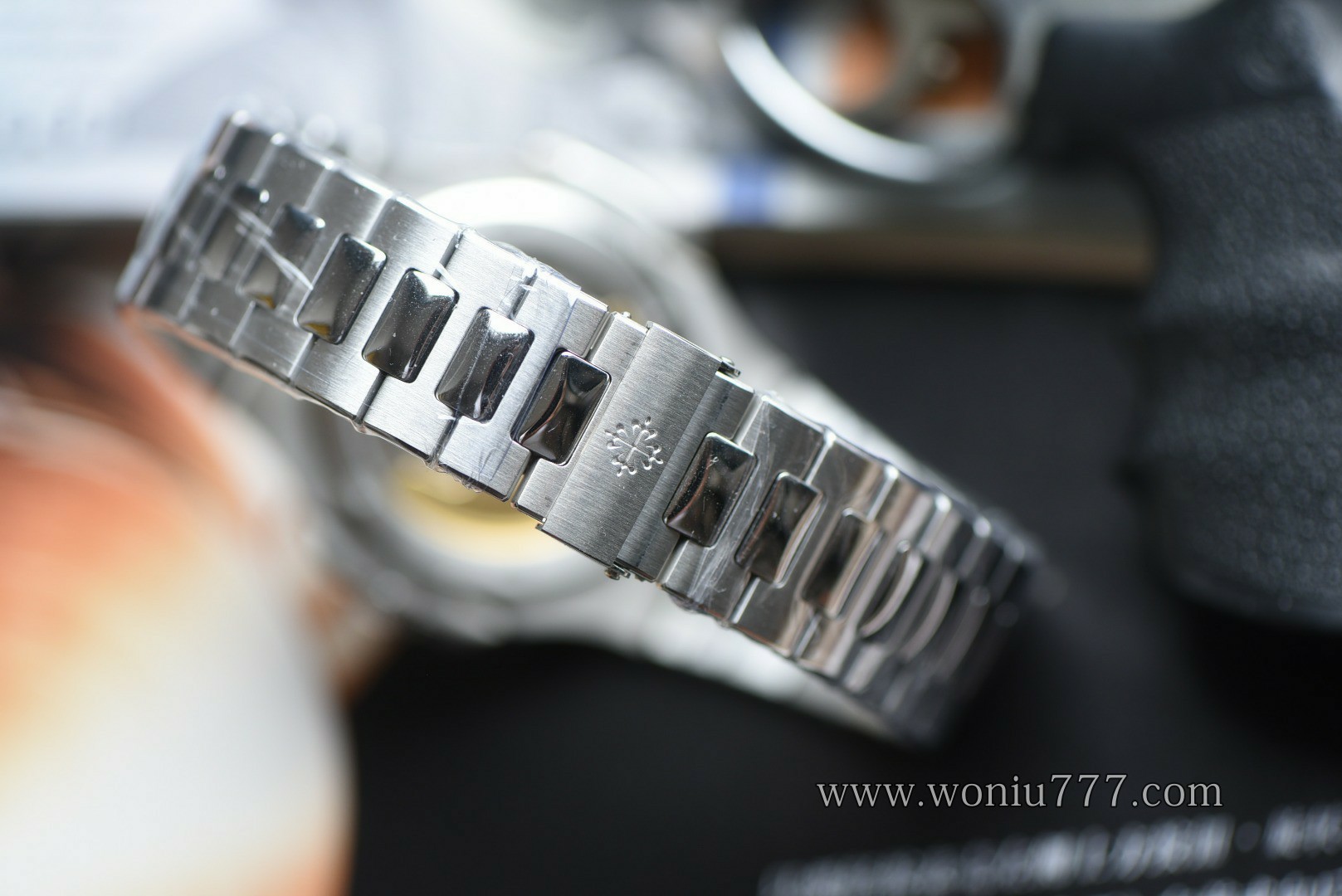 定制高奢款百达翡丽Patek Philippe Nautilus replica watch 5711/111P-001 百達翡麗高仿手錶腕表 / 