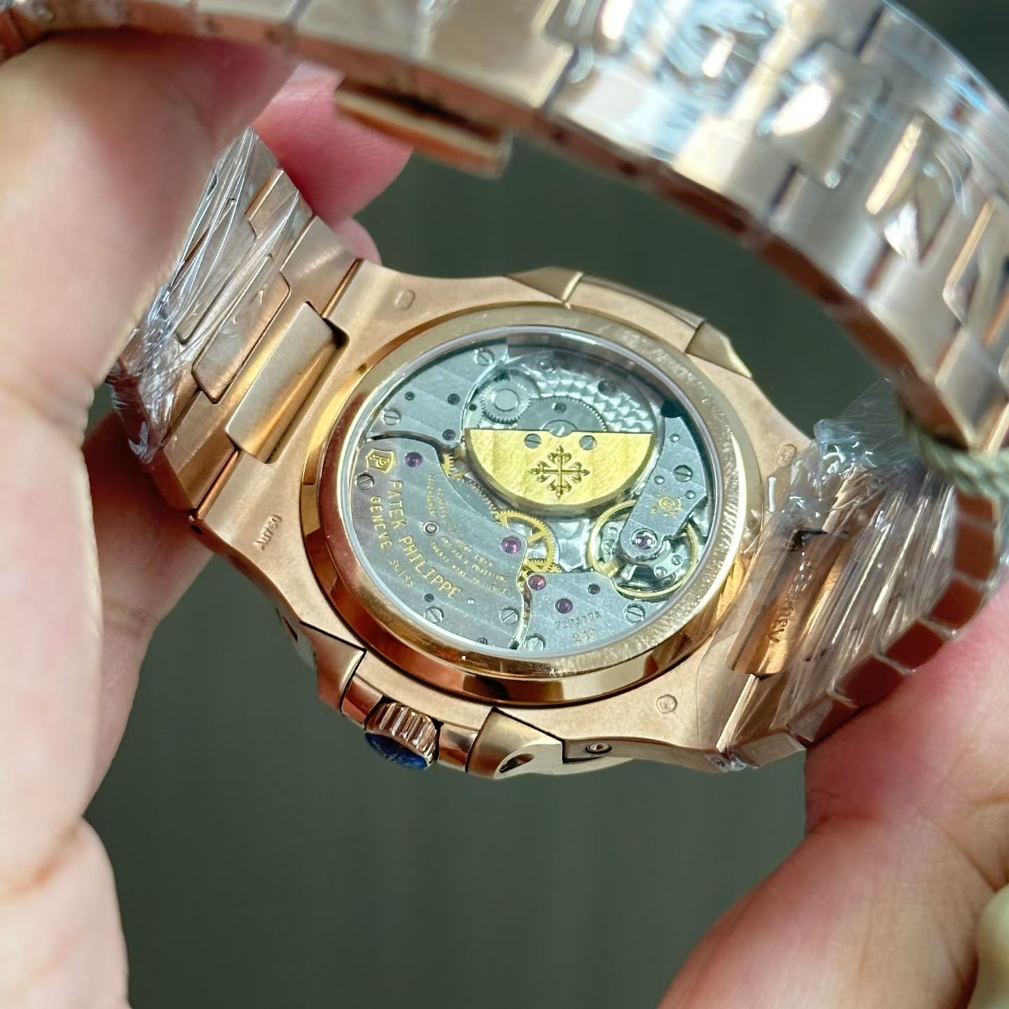 UMI  watch replica Patek Philippe 5712R-001腕表 百達翡麗 5712R-001 高仿手錶 (鹦鹉螺) /  