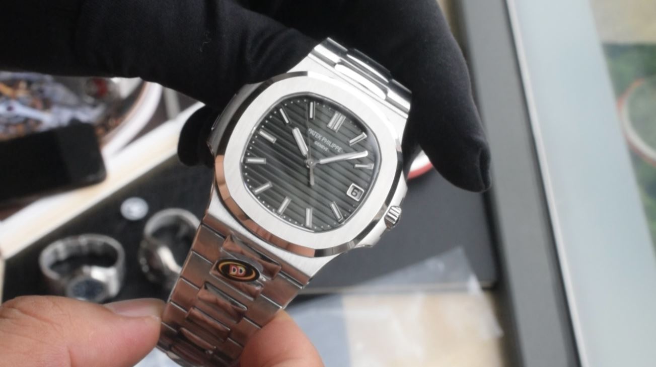 视频 DDF绿面百達翡麗高仿手錶鹦鹉螺 5711/1A-014 Patek Philippe customized replica watches 腕表 / DSC_0041(1)