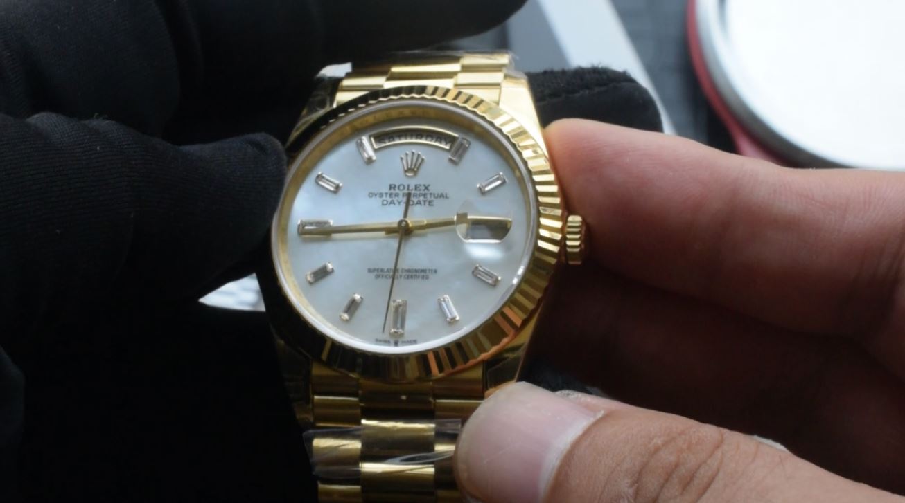视频勞力士高仿手錶星期日历型m228238-0071 m228235-0001 m228236-0010 Rolex Day-Date replica watch / DSC_0043(1)